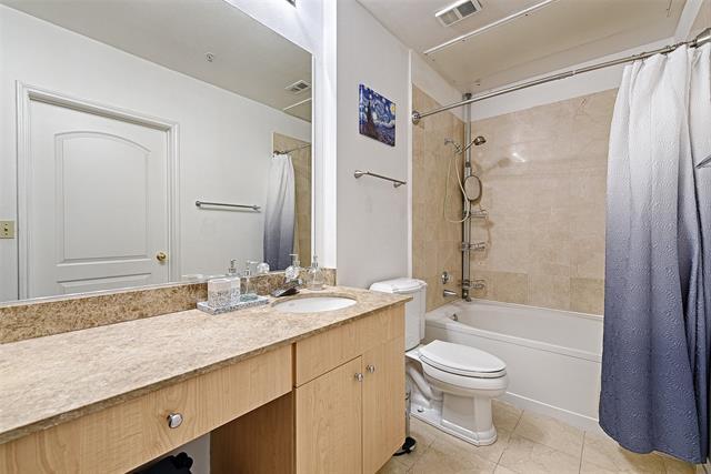 Building Photo - 3225 Turtle Creek Blvd