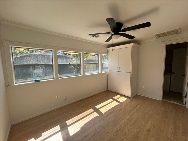 Building Photo - 3419 Elser St