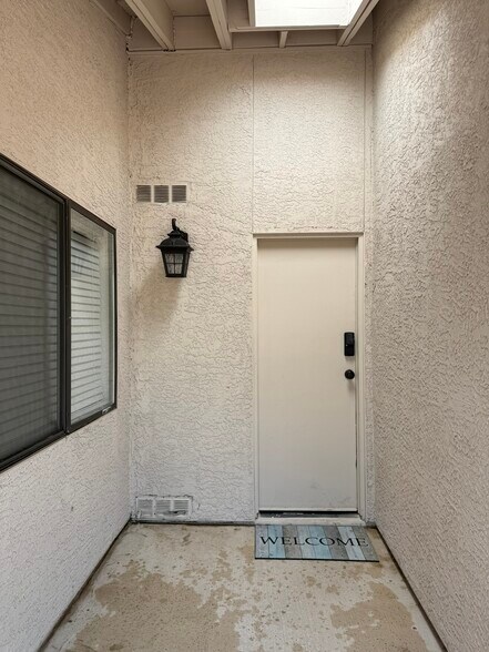 Building Photo - 10361 E Kaibito Pl