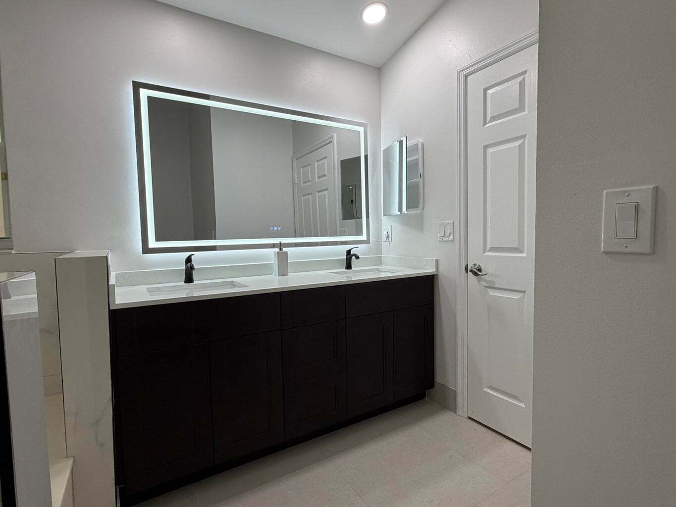Building Photo - 3386 Treasure Ln