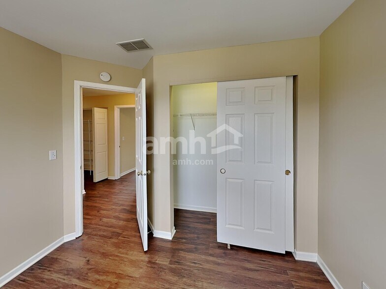 Building Photo - 2030 Brittany Bnd