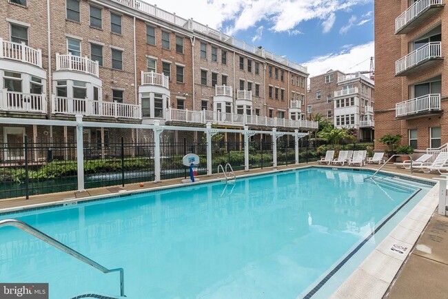 Building Photo - 1290 Harbor Island Walk