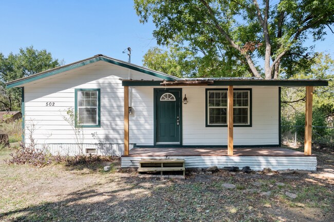 Building Photo - 502 Milam Ave