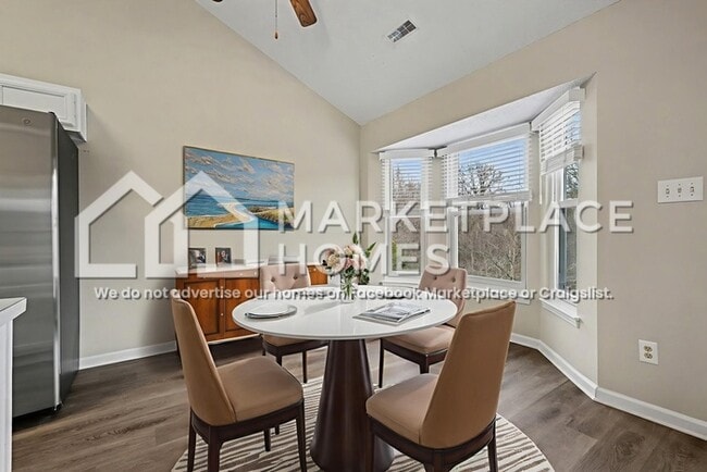 Building Photo - 3028 Dairy Farm Dr