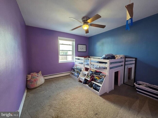 Building Photo - 14 Scarlet Ave