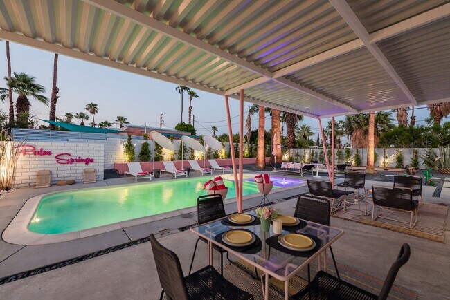 Building Photo - Retro Chic Oasis Saltwater Pool, Spa & Mnt...
