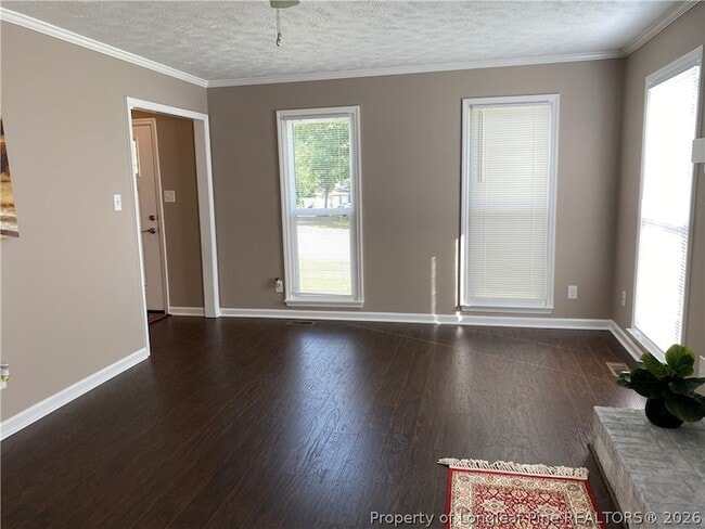 Building Photo - 1212 Butterwood Cir