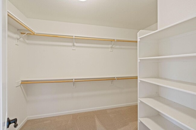 Building Photo - Spacious 4-bdrm/3-bath in North Bethany—Ga...