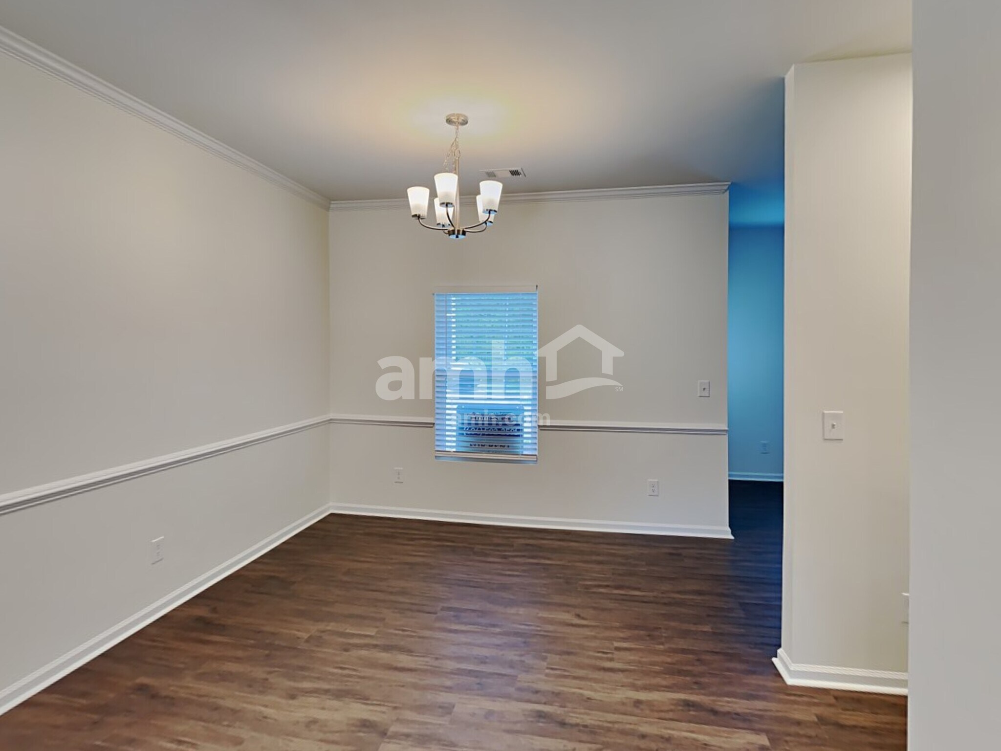 Building Photo - 631 Sunflower Dr