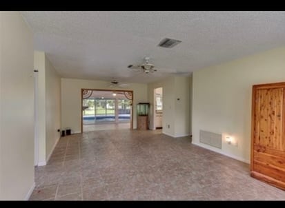 Building Photo - 2492 Sable Ave