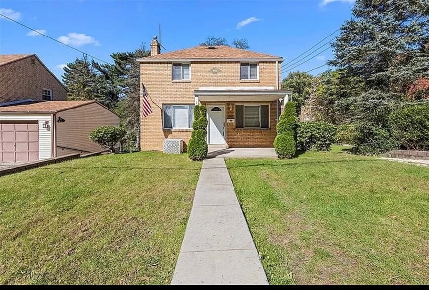 Building Photo - 118 Macfarlane Dr