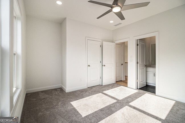 Building Photo - 4039 Tallow Pl