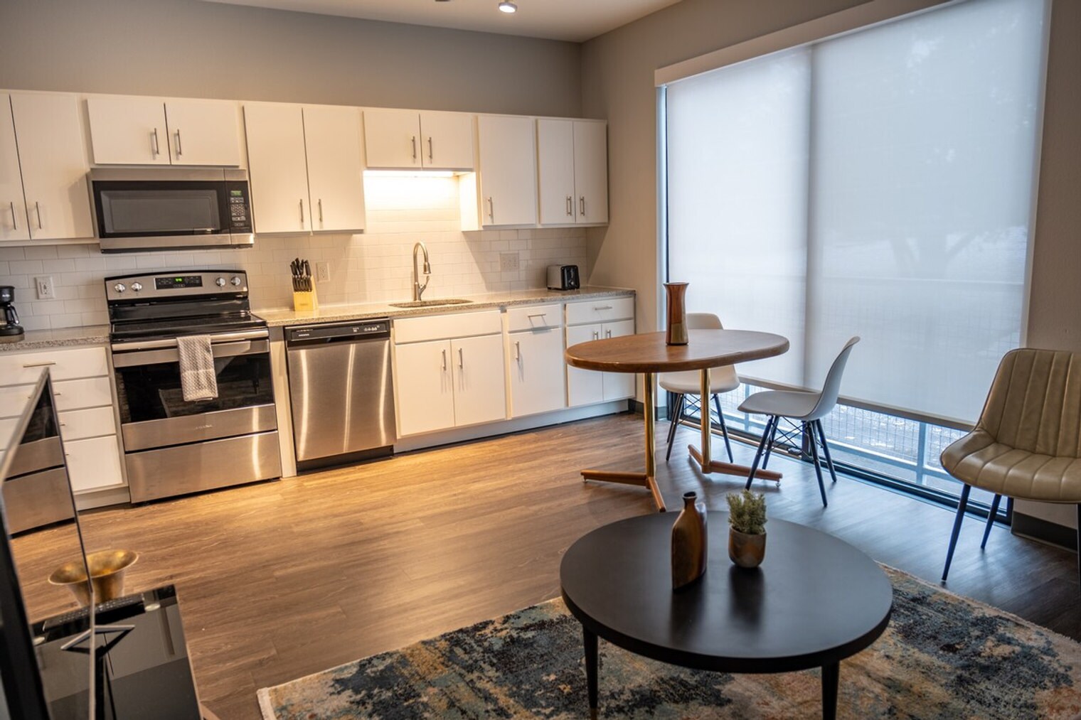 Building Photo - 2301 Ingersoll Ave