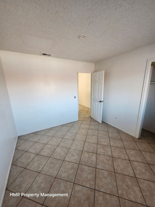 Building Photo - Beautiful House Norco