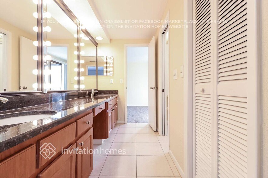 Building Photo - 4805 Hayride Ct