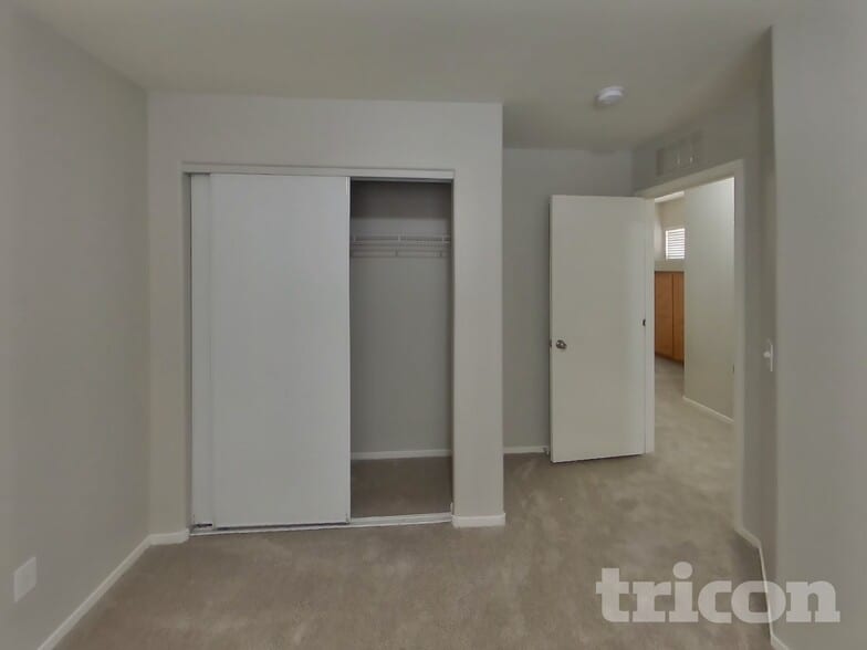 Building Photo - 10207 S Ghost Gum St