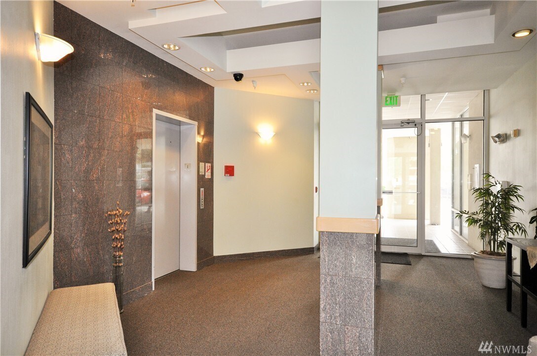 Building Photo - 4528 8th Ave NE