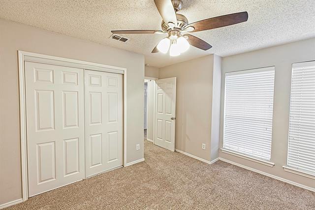 Building Photo - 1321 Overlook Dr