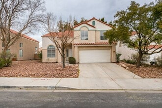 Building Photo - Beautiful 4-bedroom, 2.5-bath home in the highly desirable Green Valley/Henderson area!