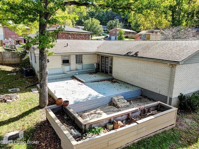 Building Photo - 7405 Ridan Way