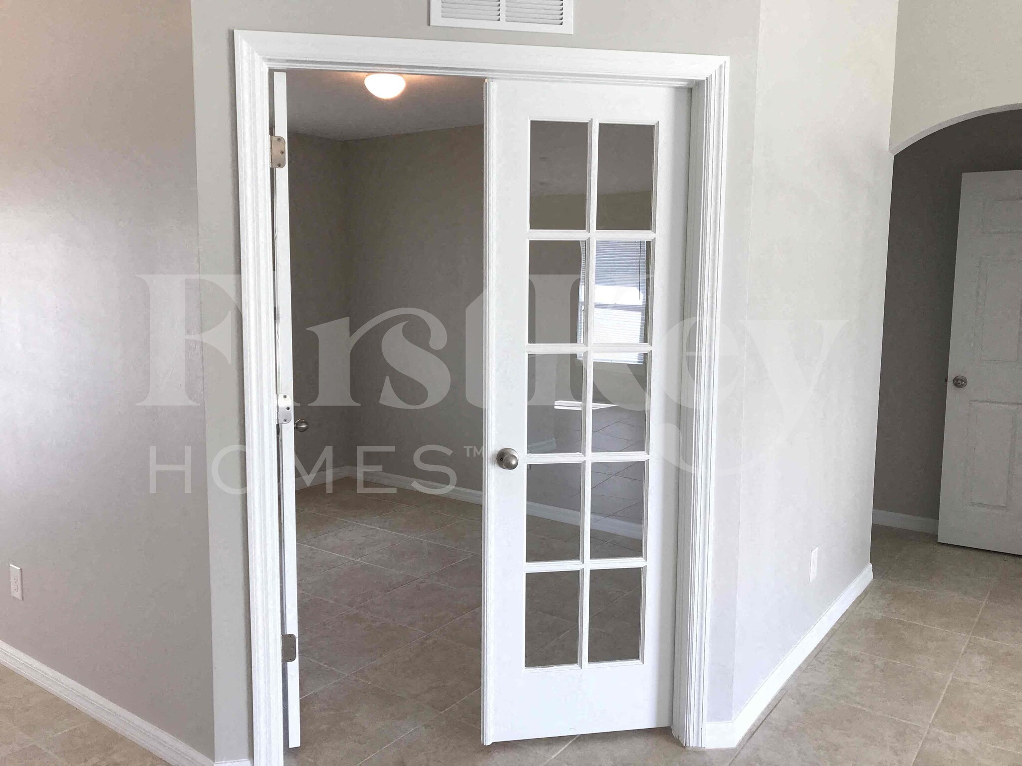 Building Photo - 2512 NW 24th Terrace