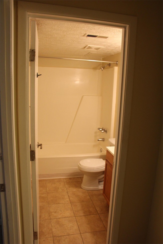 Building Photo - 3939 Wilma Ct