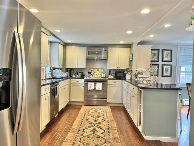 Building Photo - 26 S Baptist St