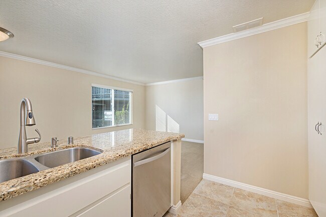 Building Photo - Remodeled Seawatch Condo with Beautiful Views