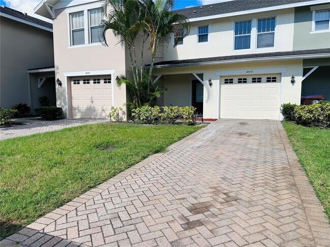 Primary Photo - 2072 Cypress Bay Blvd