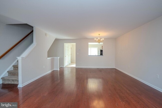 Building Photo - 5 Rafting Way