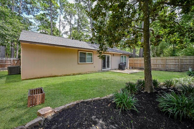 Building Photo - 5 Rock Pine Ct