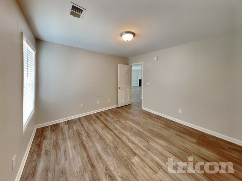 Building Photo - 1204 Green Turf Ln