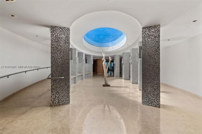 Building Photo - 900 Biscayne Blvd