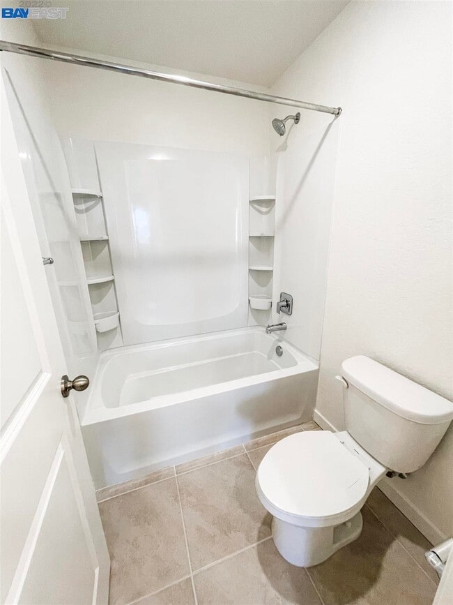 Building Photo - 2280 Craig Ct