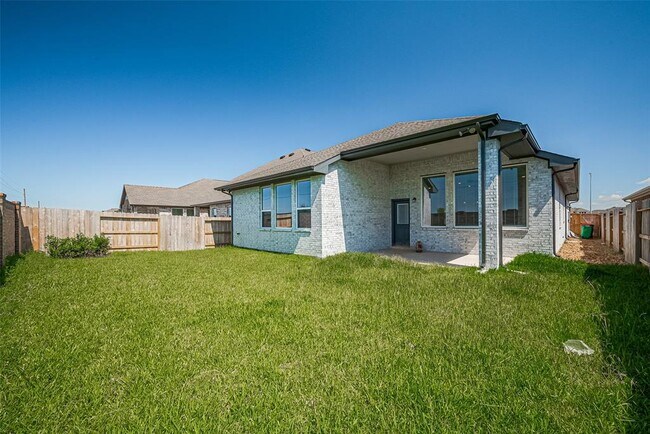 Building Photo - 3328 Voda Bnd Dr