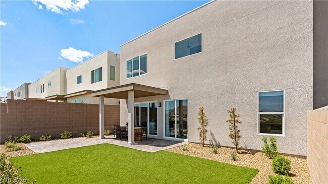 Building Photo - 5154 Meraki Ave
