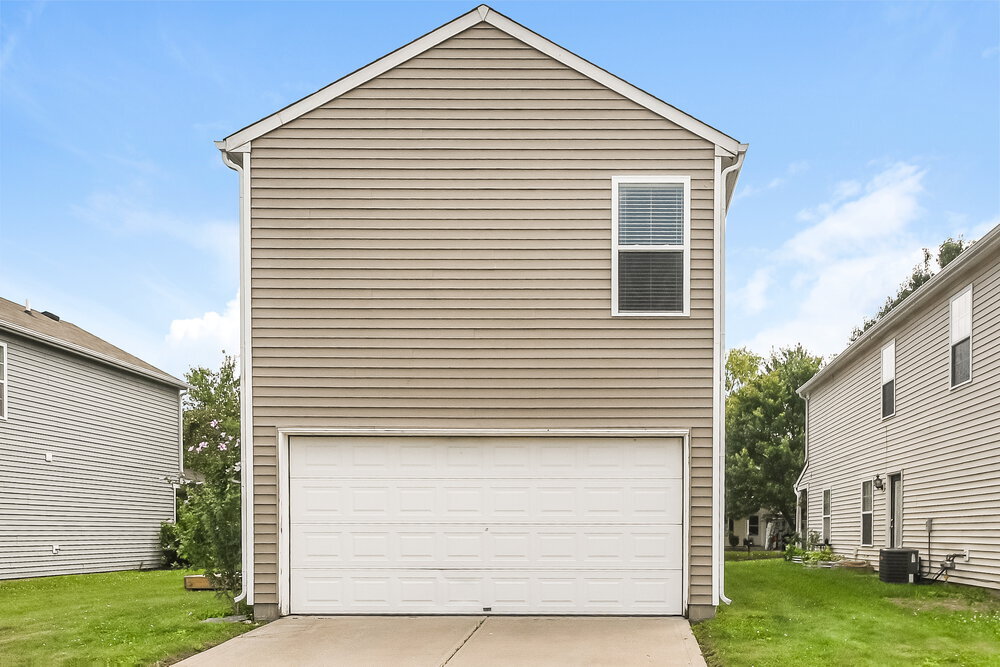 Building Photo - 952 Ravine Dr