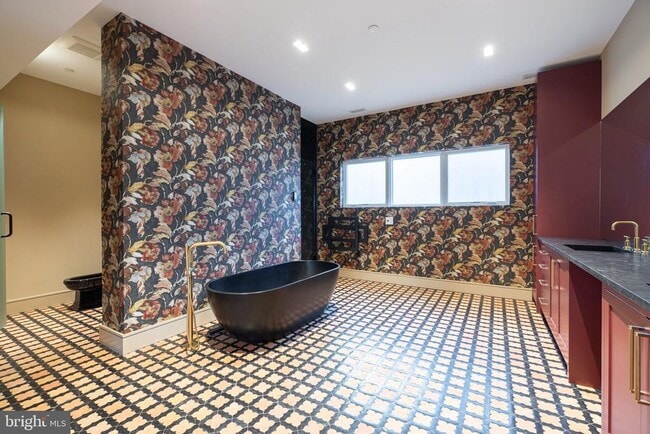 Building Photo - 815 S 20th St