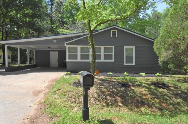 Building Photo - 217 Grove St