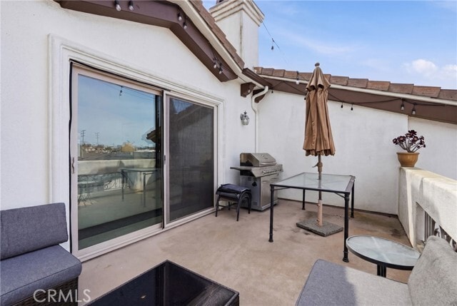 Building Photo - 2111 Carnegie Ln