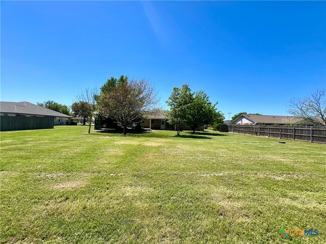 Building Photo - 131 Meadow Valley Loop