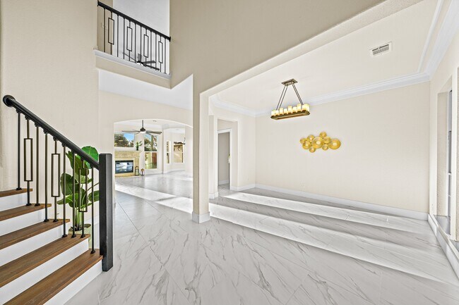 Building Photo - 14511 Middle Bluff Trail