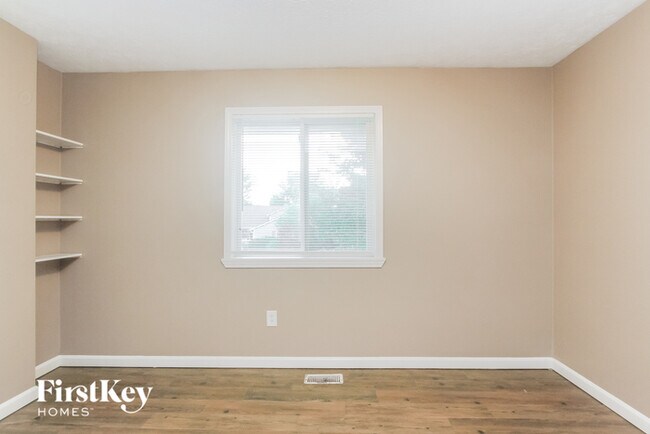 Building Photo - 7639 Gunyon Dr