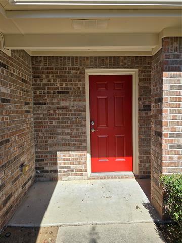 Building Photo - 2317 Bloomfield Dr