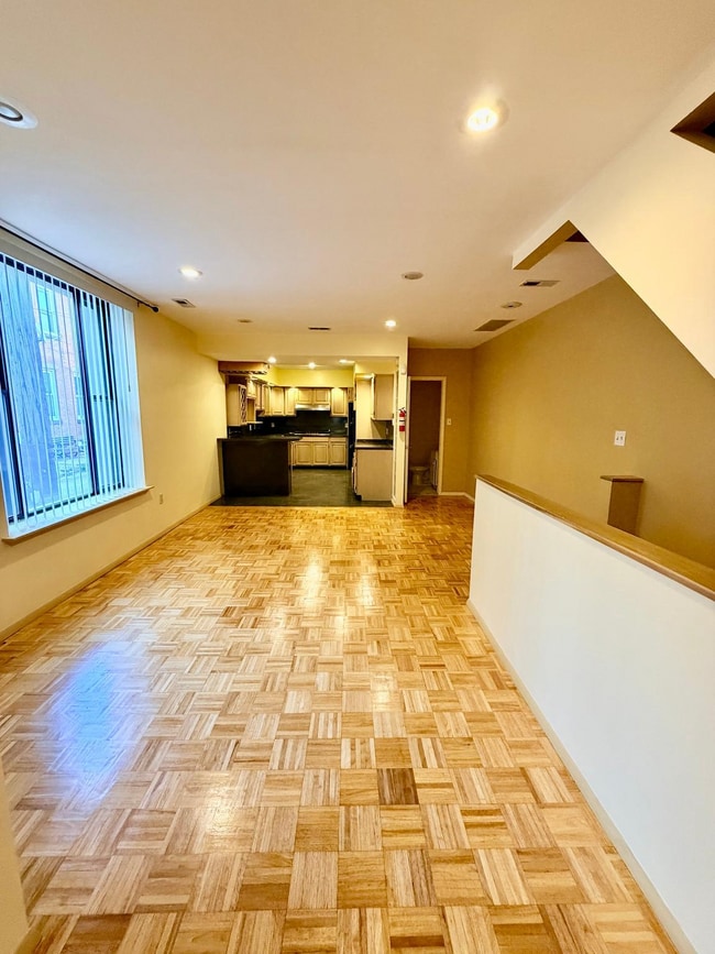 Building Photo - 3015 Belgrade St