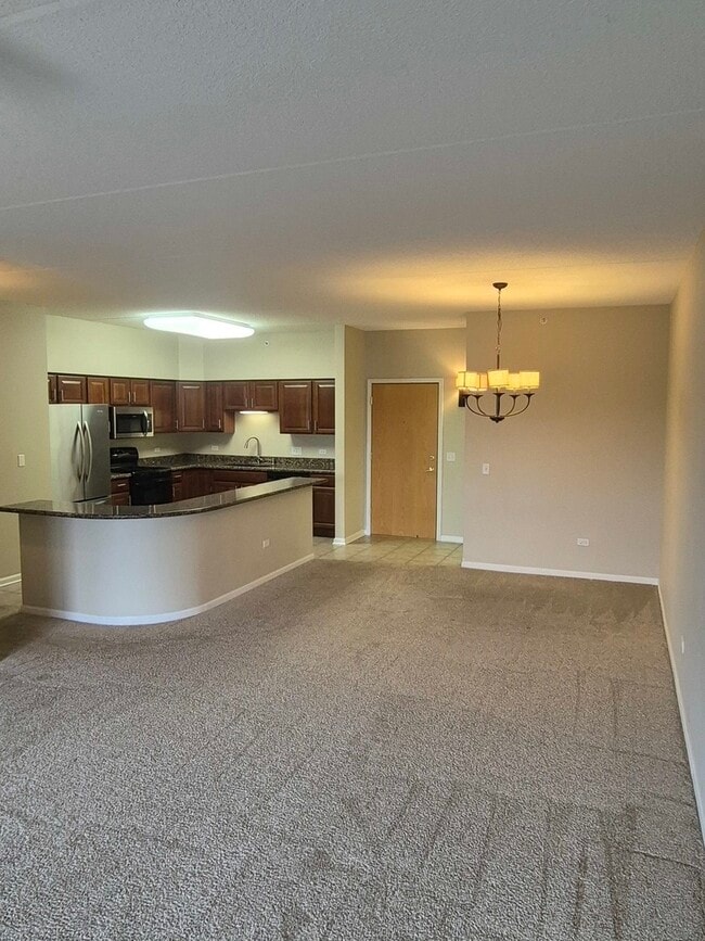 Building Photo - 1479 N Milwaukee Ave