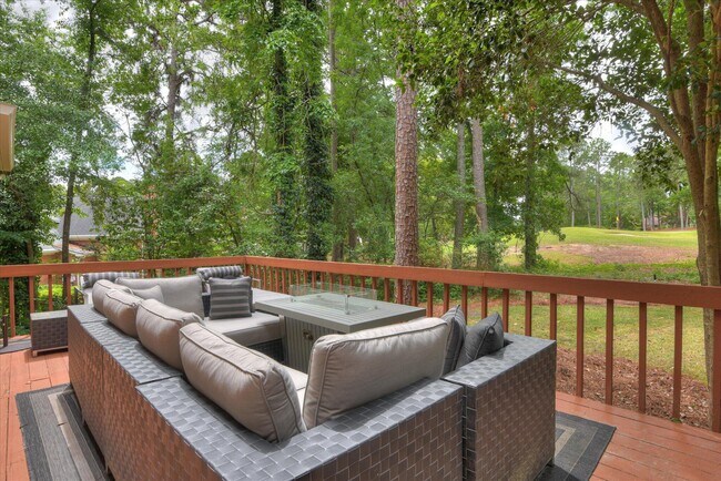 Building Photo - 126 Dewberry Ln