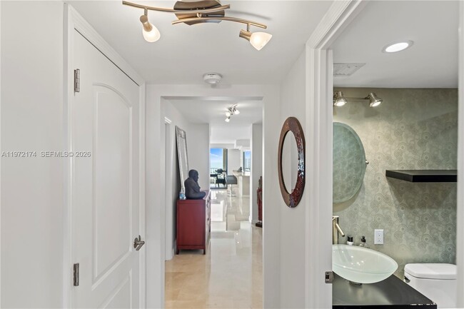 Building Photo - 1901 N Ocean Blvd