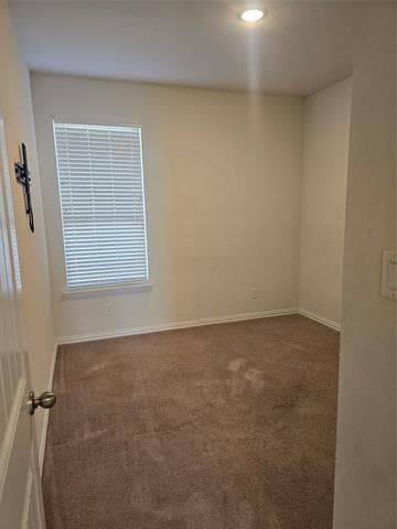 Building Photo - 817 Holbrook Rd