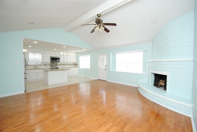 Building Photo - 11511 Creekhurst Dr